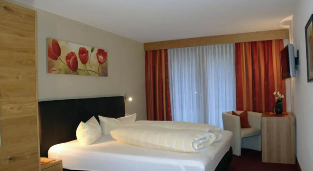 Appartements Zerzer, Rezerwuj Apartament Hotele w Tyrol z parkingiem, Parking