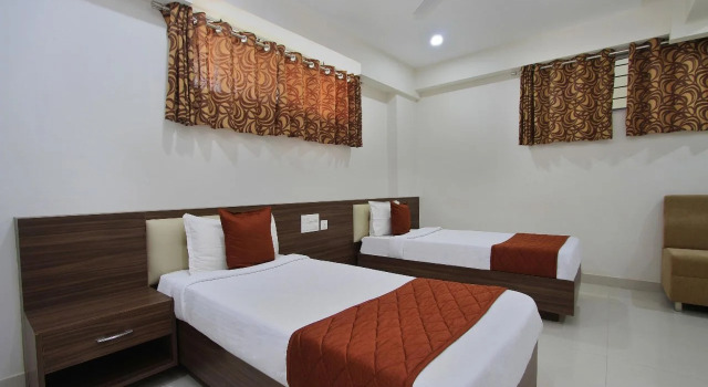 Heramba Comforts By OYO Rooms, Prenota Hotel Ullal Karnataka