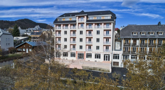 RESIDENCE LE SPLENDID, Забронировать Отель Виллар-де-Ланс Vercors