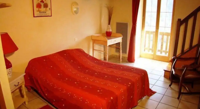 Chambres Et Tables D'Hote De Margaridou, Prenota Bed & breakfast Hotel a Alvernia con parcheggio, Parcheggio