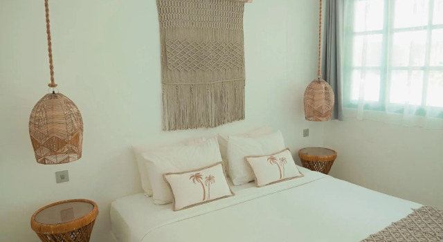 Seaesta Komodo Hotel & Hostel