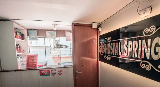 Hostal Spring II