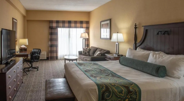 Номер Standard с балконом Red Lion Hotel Harrisburg Hershey