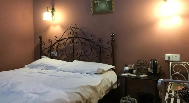 Alice Family Hotel, Book Hotel Gulangyu 