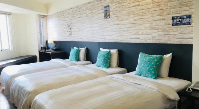 Standardowy trzyosobowy pokój Home Rest Hotel