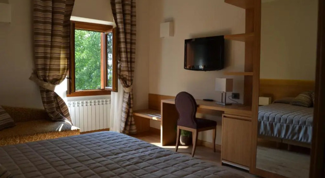 Трёхместный номер Standard Hotel Nido dellAquila