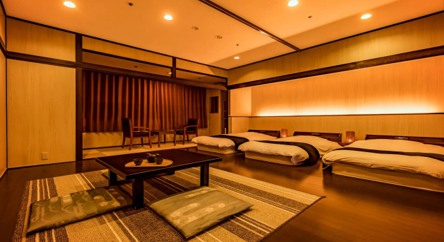 Трёхместный номер Standard Ooedo Onsen Monogatari Premium Seiunkaku