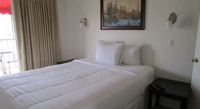 Park Suites at 135 - One Bedroom Apartment, Забронировать Апартаменты/квартира Апартаменты Пруда в Темпе, рядом с Vista Del Camino Park, Апартаменты/квартира