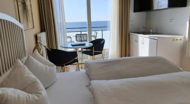 Haus Achtern Diek in erster Reihe am Meer, Book Hotel 3-Star Hotels in Fehmarn, 3*