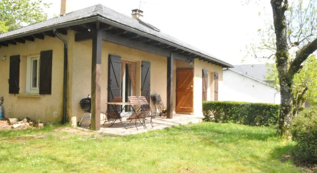 Kulübe Le Mas Capel