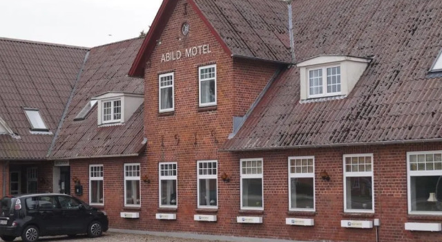 Abild Hotel, Rezerwuj Hotel Hotele w Sønderjylland z parkingiem, Parking