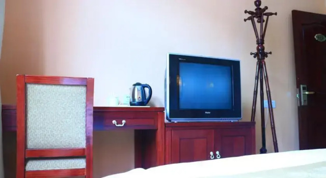 Chan She, Rezervovat Hotel Čeng-čou Henan