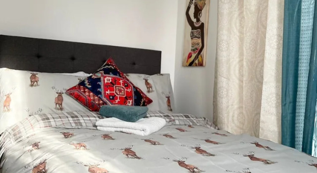 Апартаменты Apartment - Sleeps 4 - Parking - Wifi