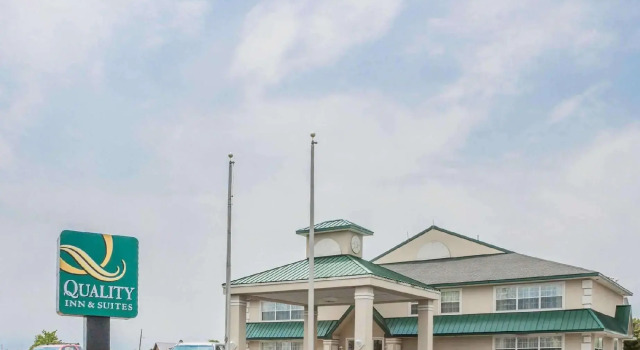 Люкс Quality Inn & Suites Manistique