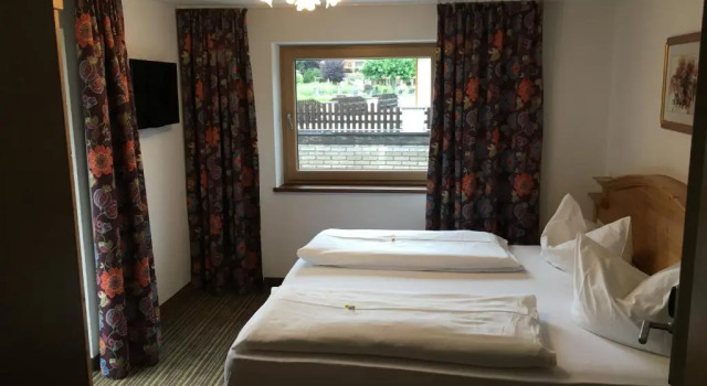 Двухместный номер Economy с балконом и с красивым видом из окна HELD - Hotel & Spa , 4 Sterne Superior, Zillertal