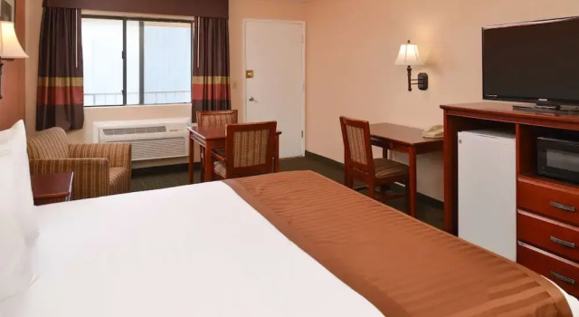 Двухместный люкс Americas Best Value Inn & Suites Bakersfield E