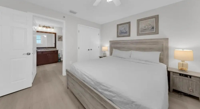 Sterling Beach #406, Book Lejlighed Hoteller i Lower Grand Lagoon med parkering, Parkering