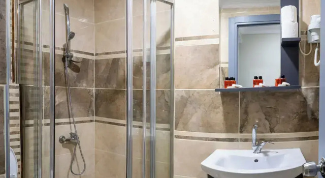 Трёхместный номер Standard Hotel Simper