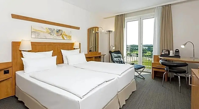 Одноместный номер Standard PLAZA INN Hamburg Horner Rennbahn
