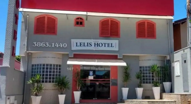 Lelis Hotel, Забронировать Отель Итапира штат Сан-Паулу