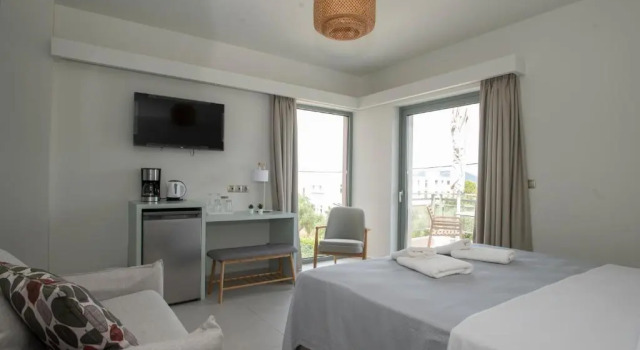 Двухместный номер Standard с видом на сад Callisto Seaside Homes & Suites