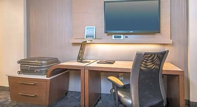 Номер Standard Courtyard by Marriott San Marcos