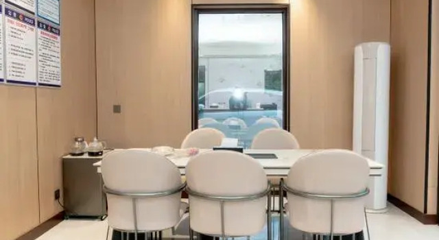 Xizhou Hongyan Hotel (Little Western Paradise), Prenota Hotel Hotel a Shanxi con parcheggio, Parcheggio