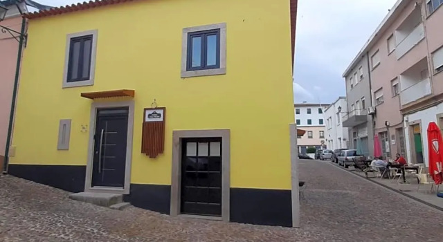Taska Vila Velha, Забронировать Отель Мирандела Trás-os-Montes e Alto Douro, рядом с Средневековый мост в Миранделе