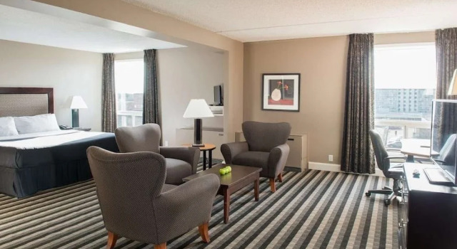 Двухместный люкс Royal Hotel Regina, Trademark Collection by Wyndham