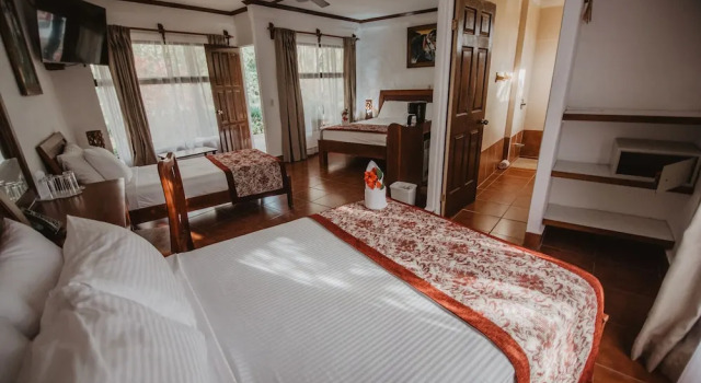 Семейный номер Standard Hacienda Guachipelin Volcano Ranch Hotel & Hot Springs