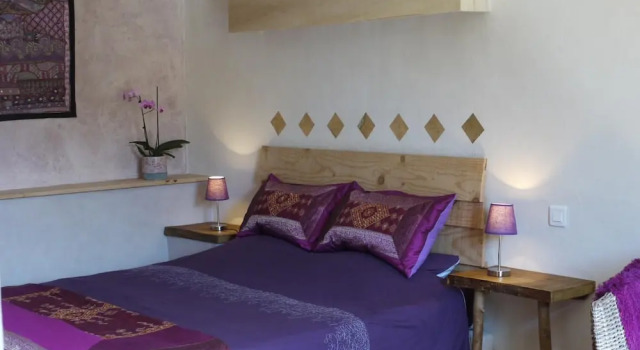 Gîte du Mas des Fontaines, Book Hotel Hotels in Brusque with Parking, Parking