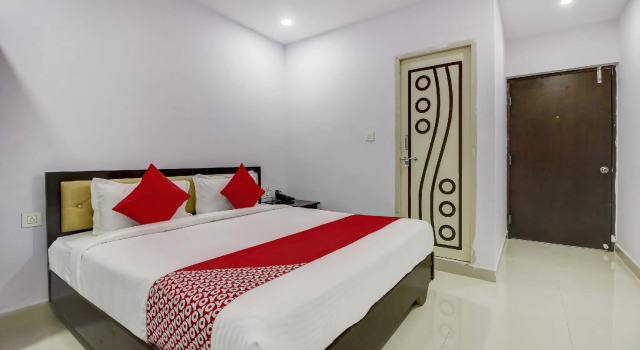OYO Flagship 72818 Grand Mythri, Rezerwuj Hotel Secunderabad 