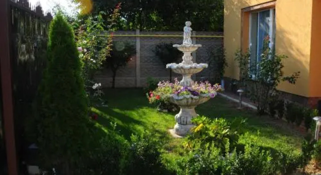 B&B Vila Dolce Vita, Rezervovat Penzión se snídaní Hotely v Hunedoara s parkováním, Parkování