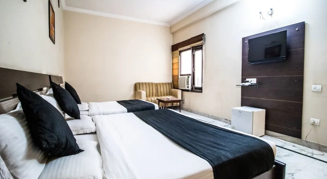 Collection O 1199 Hotel Maharaja Residency