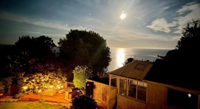 Cottage Roxedge