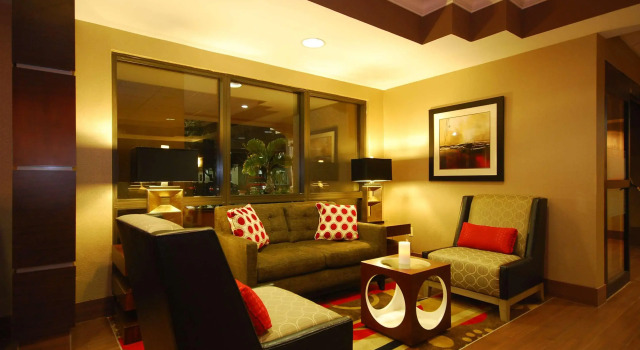 Hampton Inn Fort Myers-Airport & I-75, Забронировать Отель Форт-Майерс Fort Myers Area