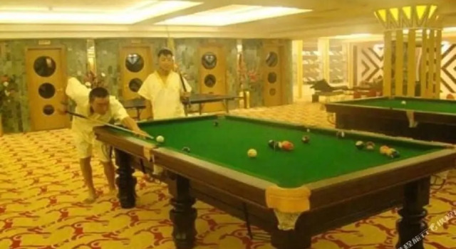 Kai Xuan Men Holiday Hotel, Zhungeer Banner, Book Hotel Ordos Inner Mongolia