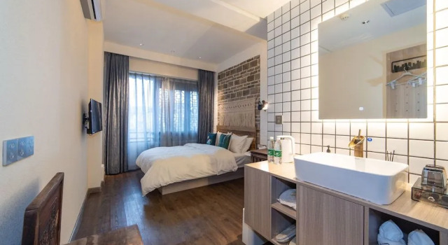 Guilin Nine Rooms Inn, Забронировать Отель Отели Гуйлинь 3 звезды, рядом с Пагоды Солнца и Луны, 3*