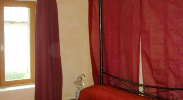 Gîte rustique avec terrasse et grand jardin, calme absolu, animaux acceptés, idéal pour se ressourcer. - FR-1-496-47, Prenota Hotel Hotel a Alvernia con parcheggio, Parcheggio
