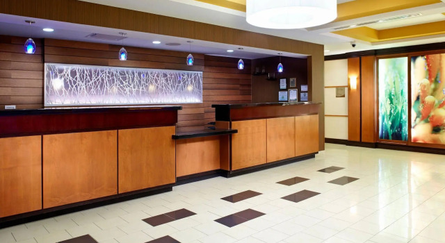 Fairfield Inn & Suites Pittsburgh Neville Island, Buchen Sie Hotel Robinson Township Pennsylvania