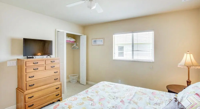 Коттедж 6 Mi to Waterpark: Tropical Home in Cape Coral