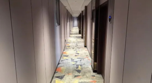 Xinda Hotel, Varaa Hotelli Minhang 