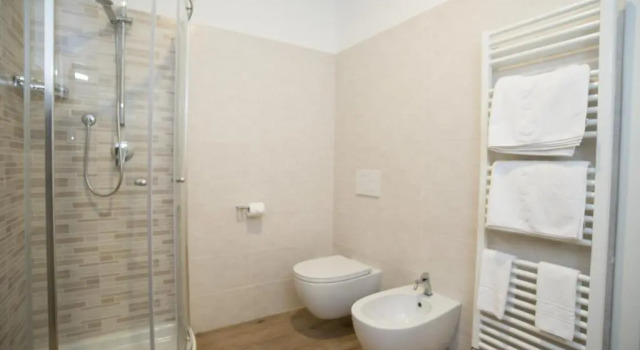 Четырёхместный номер Economy Hotel Astoria