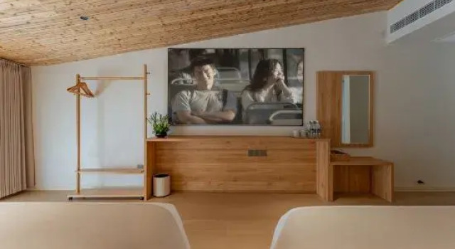Двухместный люкс с балконом и с видом на горы Shanyuya·Audio-Visual Homestay (Shennongjia Da Jiuhu Transfer Center Pingqian Ancient Town Branch)