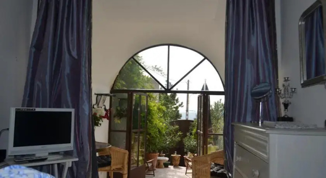 Un Relais En Provence, Забронировать Отель Эгюий Буш-дю-Рон