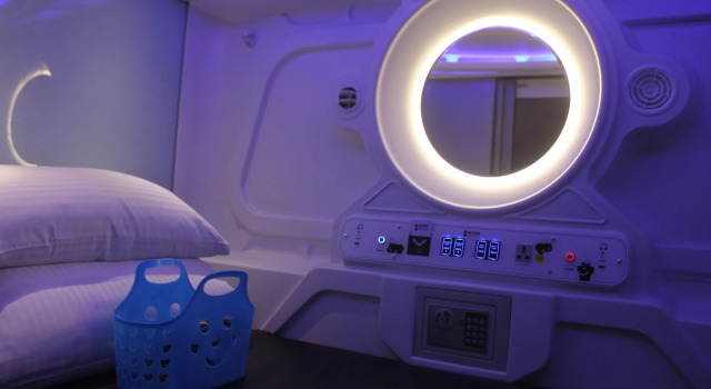 Heybear Capsule Hotel