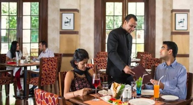 DLF Club 5, Rezerwuj Hotel Gurugram 