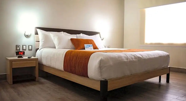 Люкс City Express by Marriott Irapuato