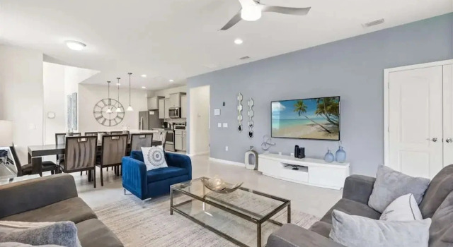 Upstay- Family Villa for 12 w Pool, Games & BBQ, Book Villa Sommerhuse i Florida, Hytte