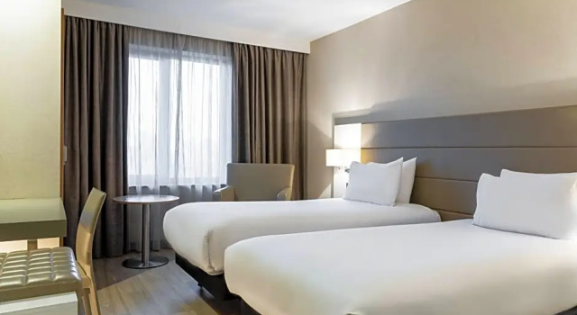 Номер Deluxe AC Hotel by Marriott Manchester Salford Quays